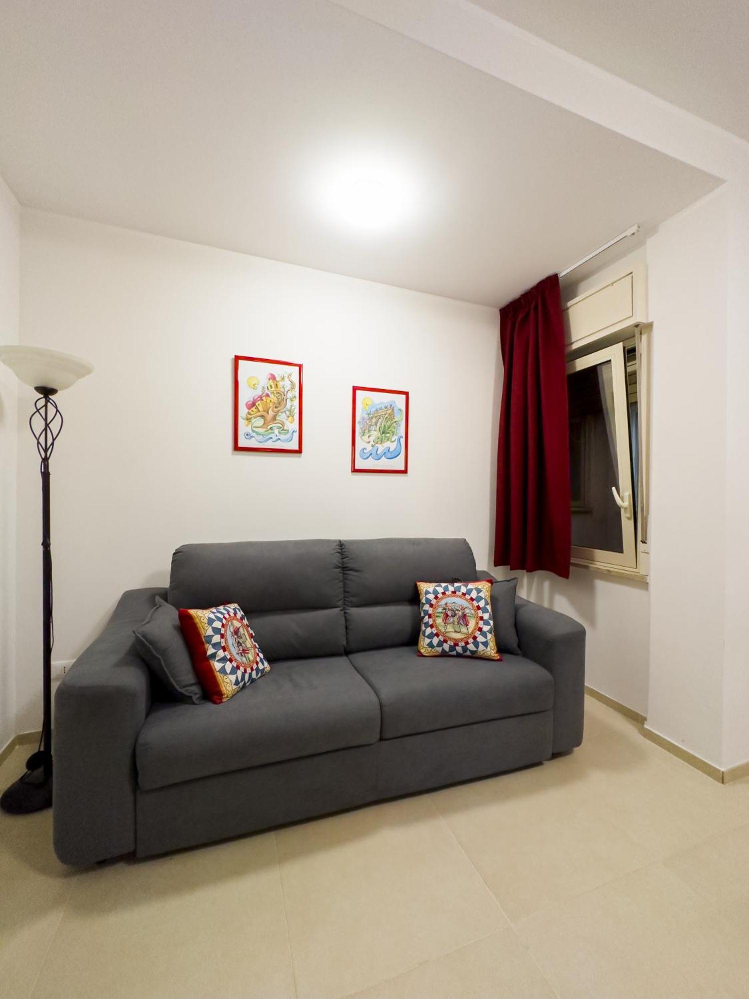 Bed and Breakfast Un Passo Dal Porto à Palerme Extérieur photo
